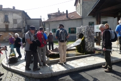 Sosta alla fontana di Moiola